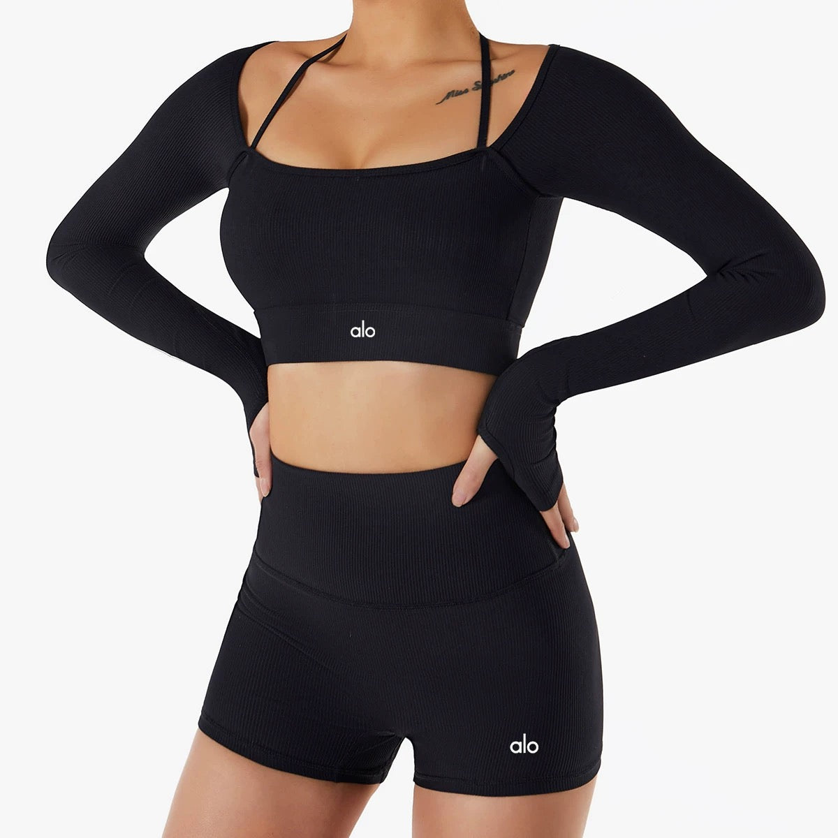 Conjunto Alo Yoga