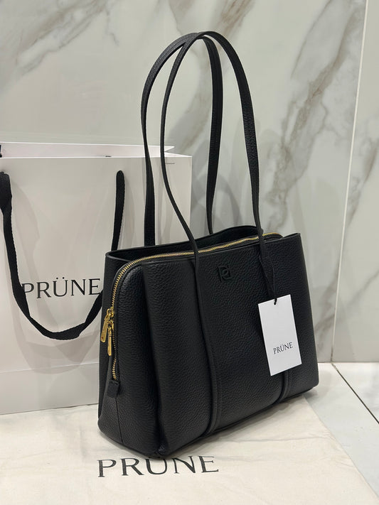 Shopper Gina