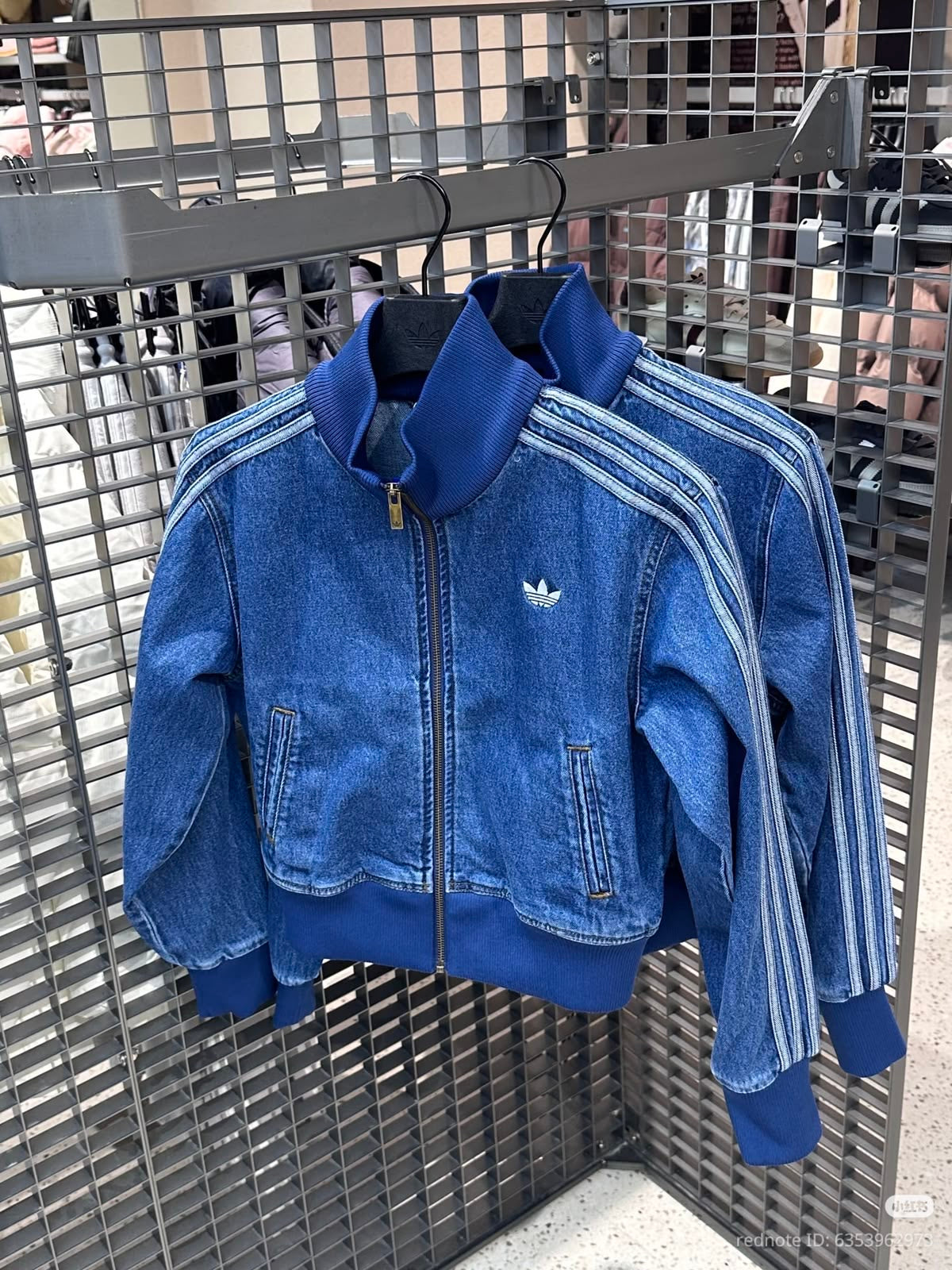 Campera denim Adidas